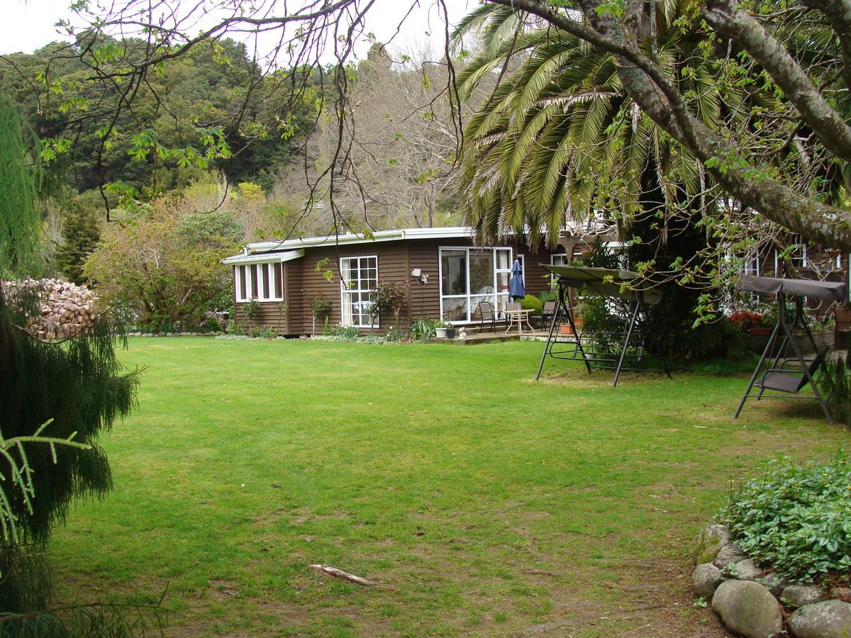 Tranquility Homestay Bed & Breakfast Upper Hutt Exteriör bild