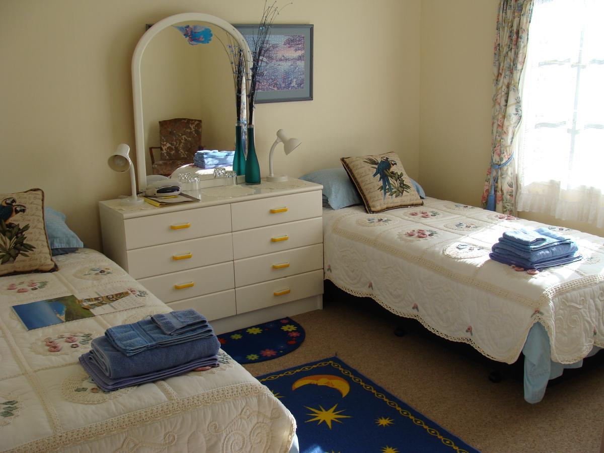 Tranquility Homestay Bed & Breakfast Upper Hutt Exteriör bild