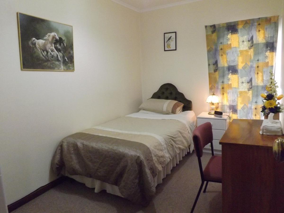 Tranquility Homestay Bed & Breakfast Upper Hutt Exteriör bild